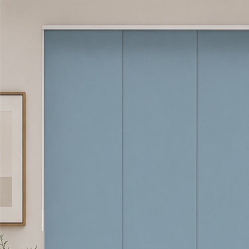 bella-brittany-close-up-top-panel-blind
