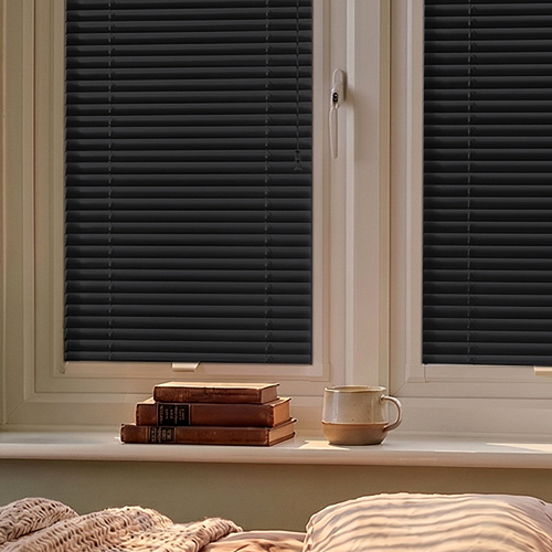 carbon-pfit-wood-bedroom-close-up