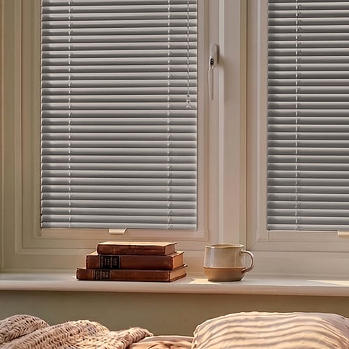 morena-pfit-wood-bedroom-close-up