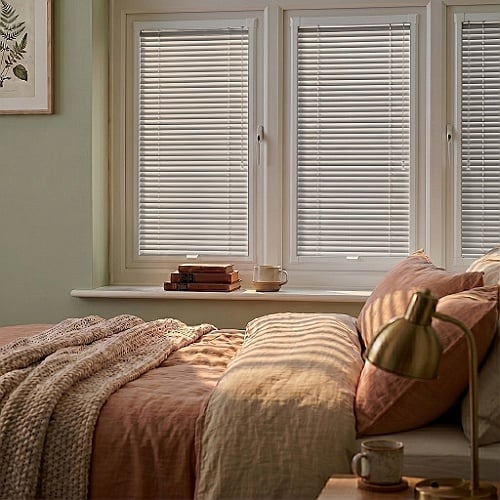 morena-pfit-wood-bedroom