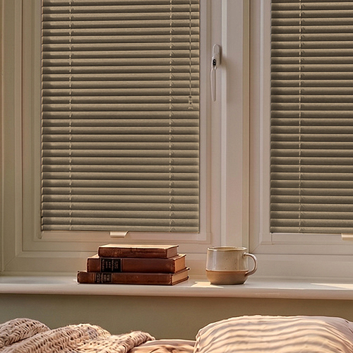 oregon-pfit-wood-bedroom-close-up
