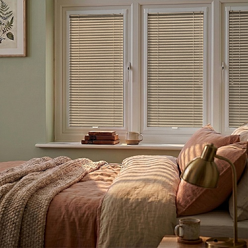 oregon-pfit-wood-bedroom
