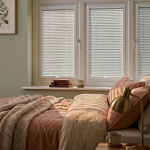 polar-pfit-wood-bedroom